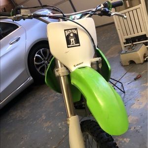 Kawasaki 250 05 1,600 OBO